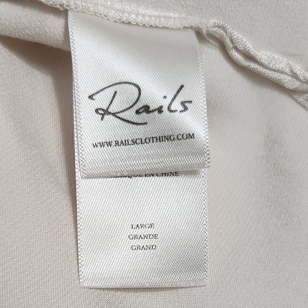 Rails Nisa‎ Satin Button-up Blouse - Picture 11 of 13